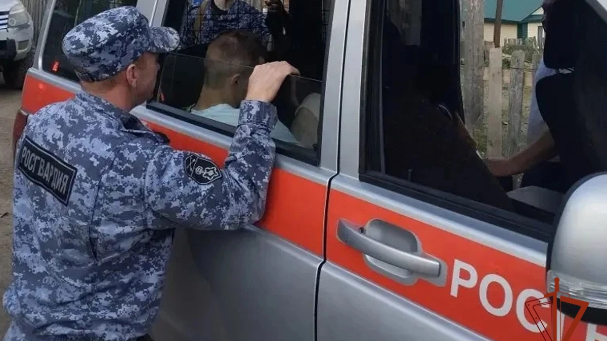 Росгвардейцы Кемеровской области пришли на помощь туристам при ДТП в Шерегеше