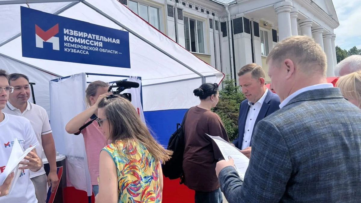 В Киселевске будущих избирателей знакомят с процедурой голосования