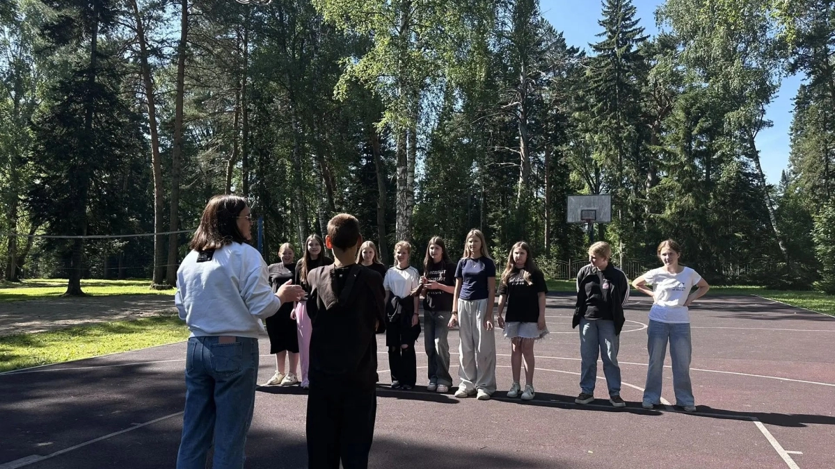 Киселёвские школьники поучаствовали в эстафетах под открытым небом