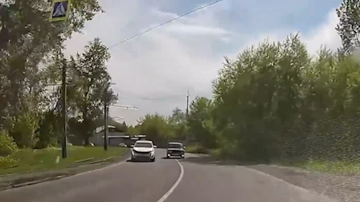 В Кемеровской области водитель при опасном обгоне попал на видео и заплатит штраф 7 500 рублей