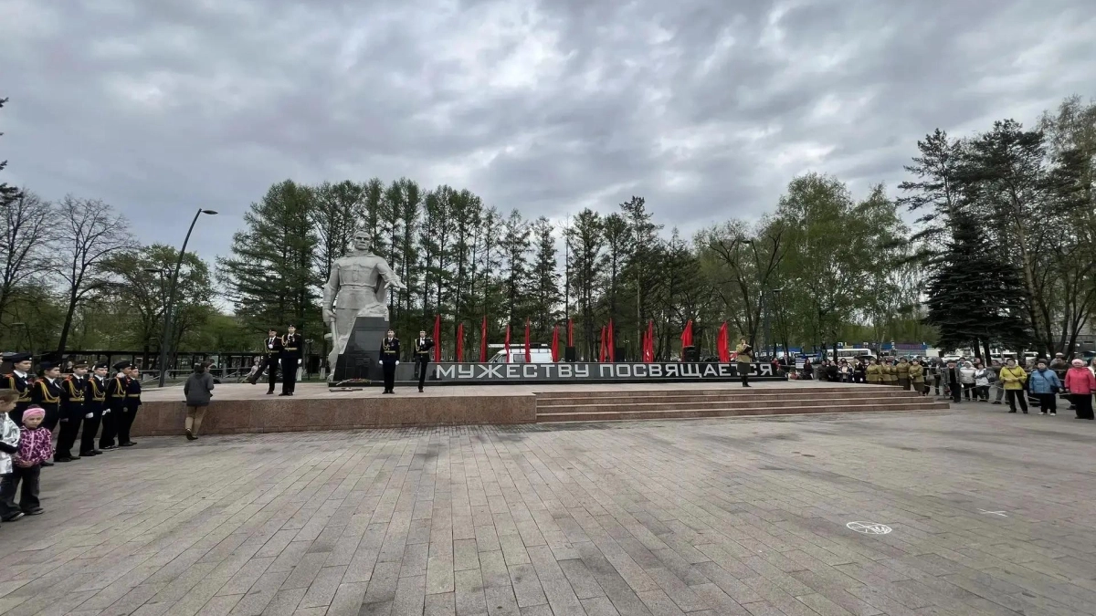 В Киселёвске восстановят облицовку памятника «Мужеству посвящается»