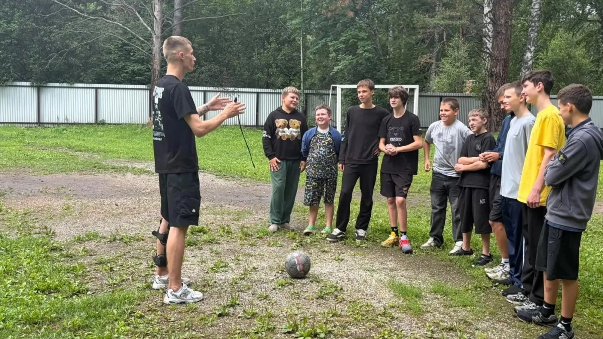 В киселевских лагерях завершились сборы юных баскетболистов, боксеров и футболистов