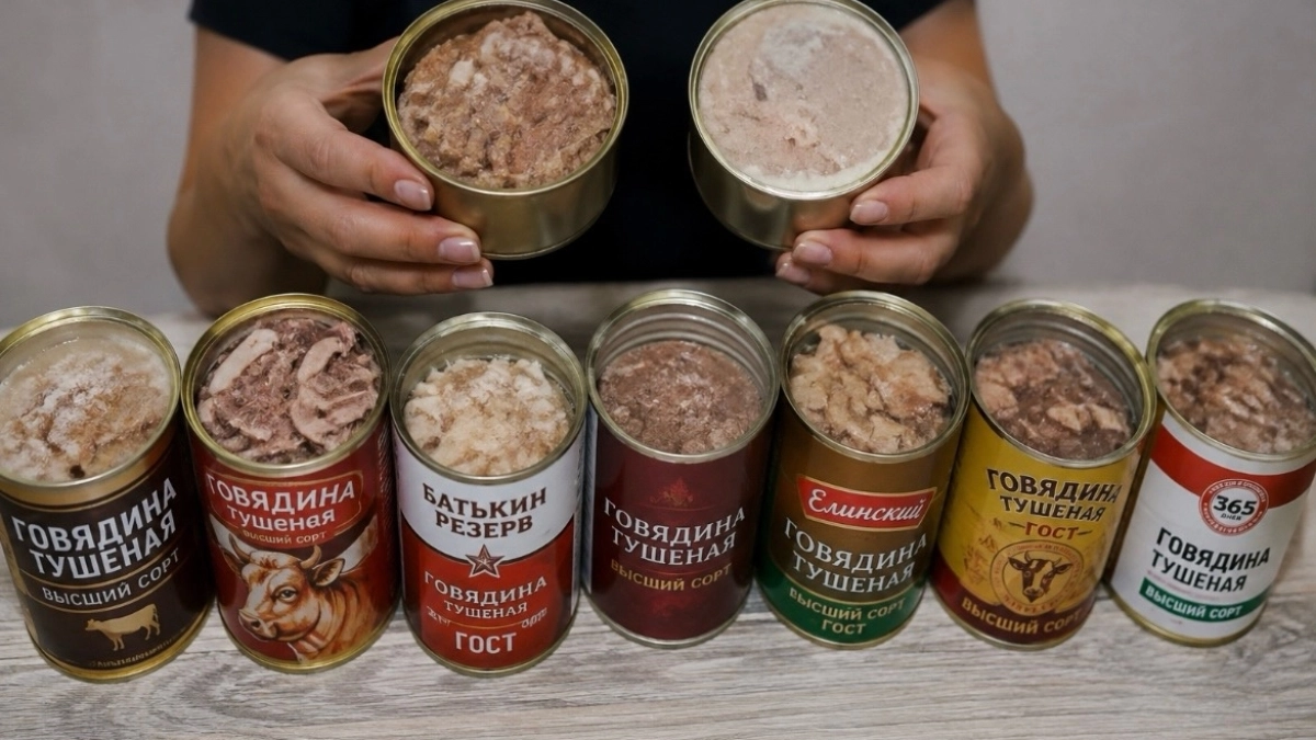 Открыла 7 банок тушенки из магазина — и только 3 оказались настоящим мясом: рассказываю, что брать, а что оставить на полке