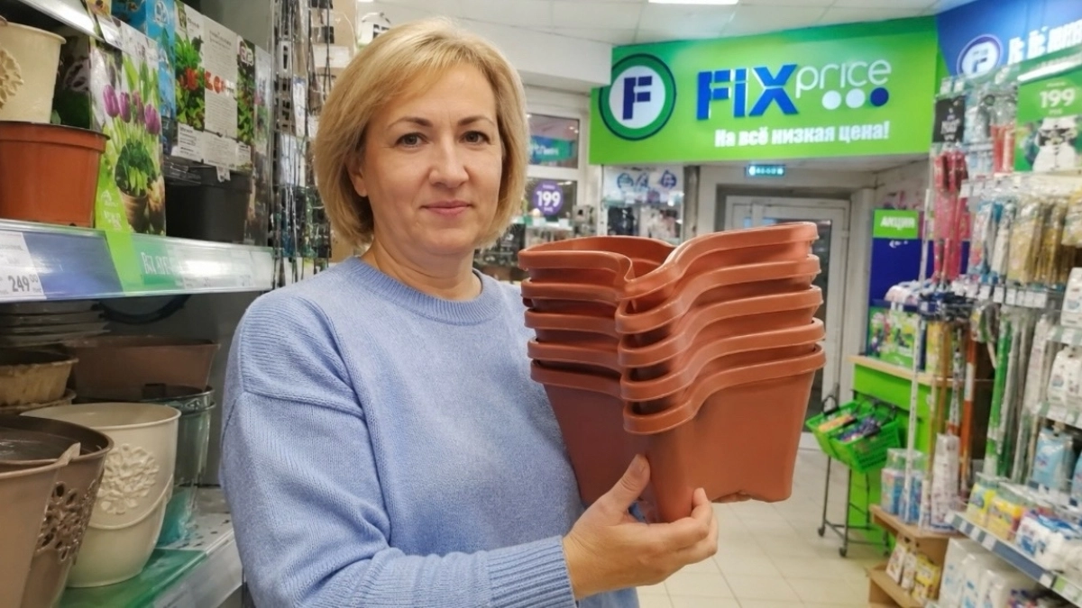 Хозяйки скупают в Фикс Прайс многоярусные кашпо, но не для клумб: настоящий дачный хит с практичным применением