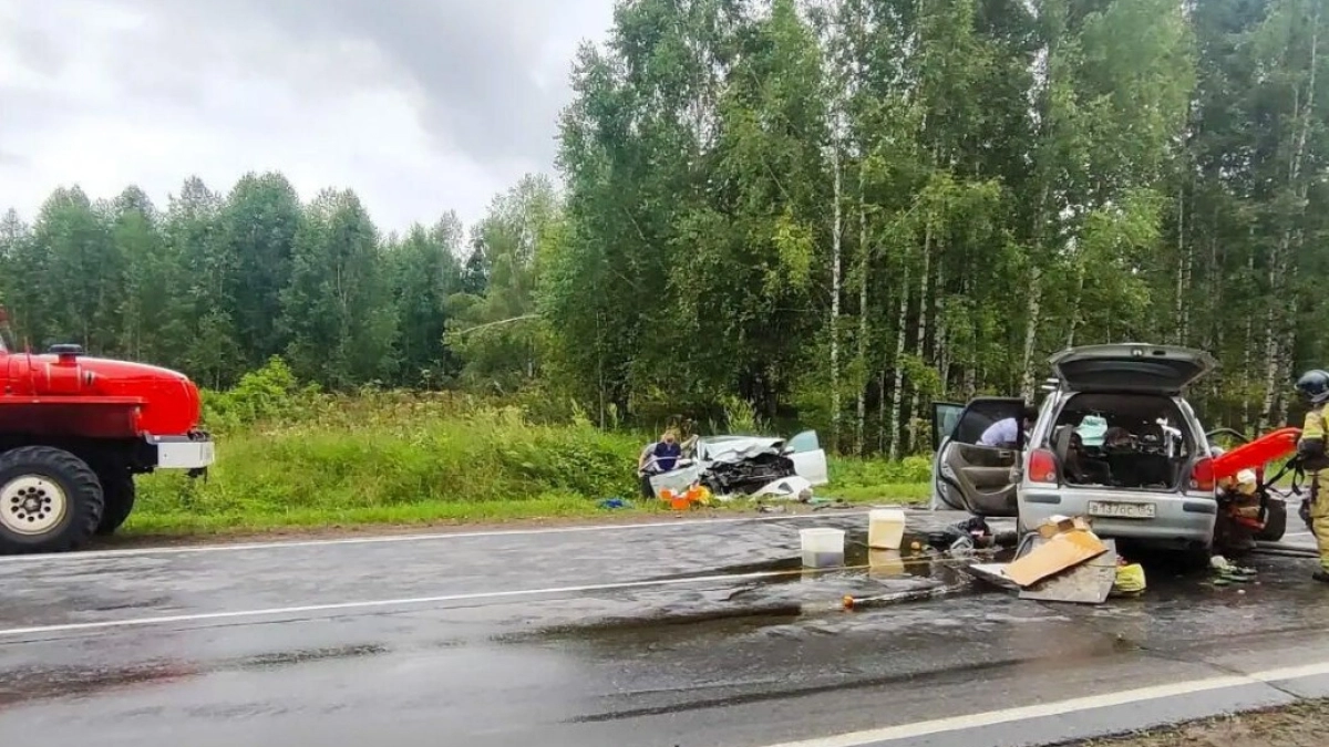 В жестком столкновении в Кемеровской области пострадали шесть человек