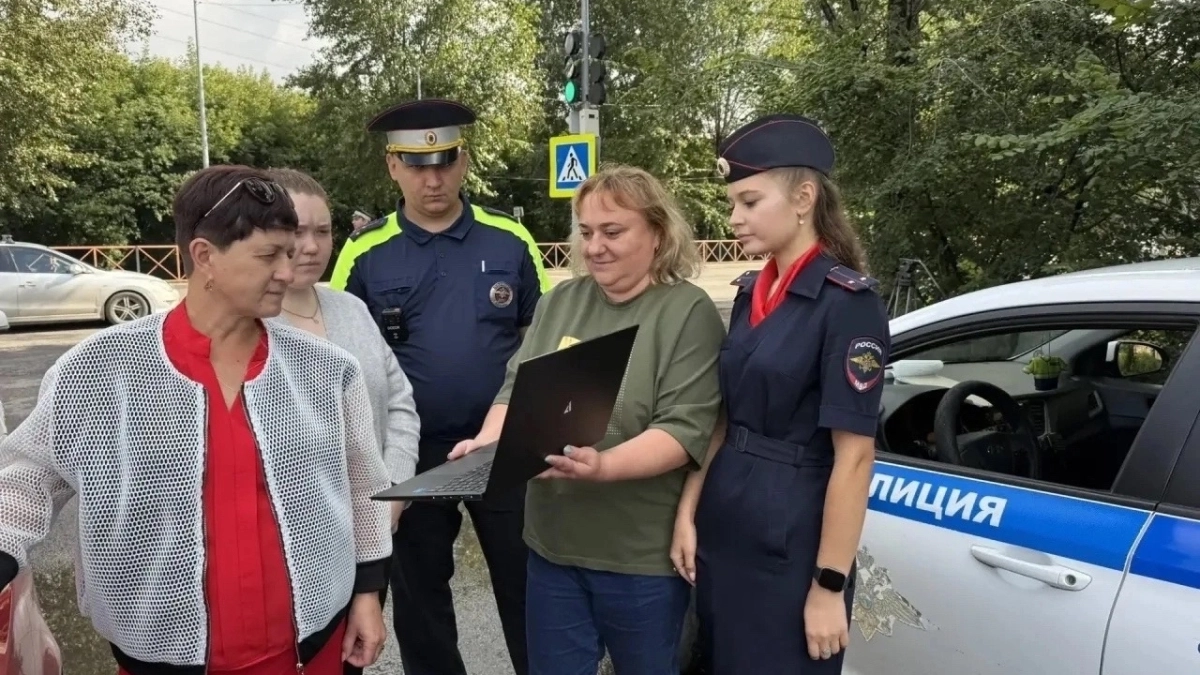 В Киселевске полицейские и общественница провели акцию “Шок” для водителей