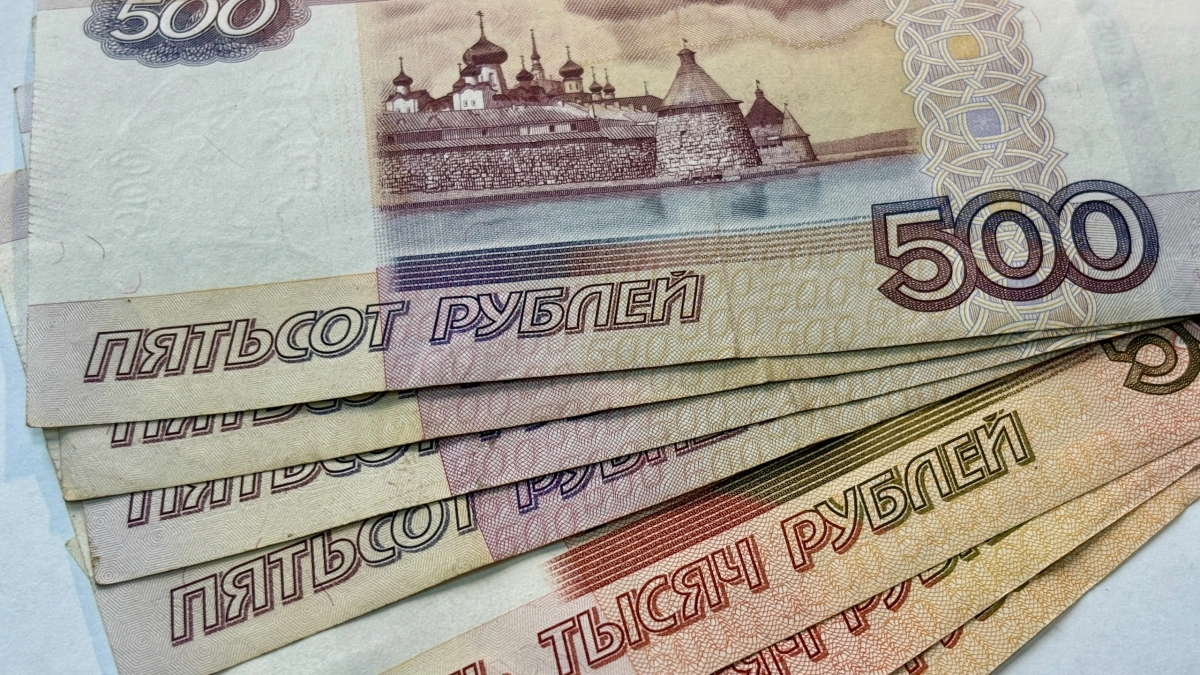 В Кемеровской области у иностранца арестовали грузовик за 4 неоплаченных штрафа