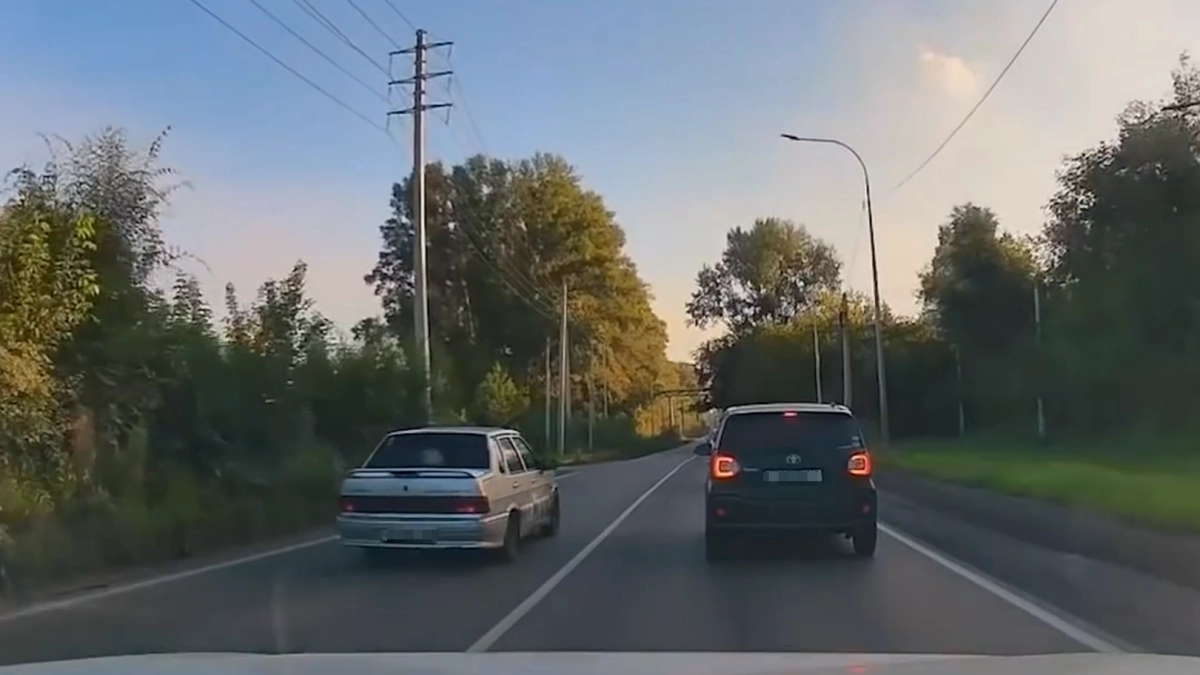 В Кемеровской области водитель заплатит 7 500 за опасный выезд на встречную полосу