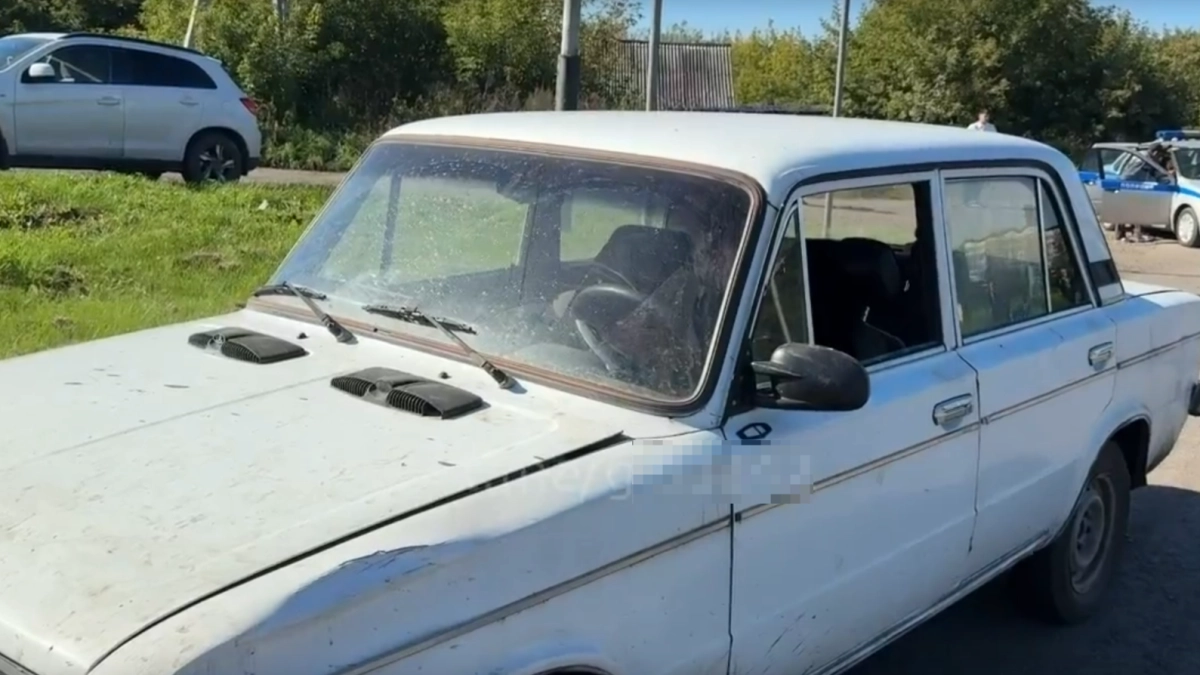 В Киселевске подросток купил машину и оправился в поездку по улицам города