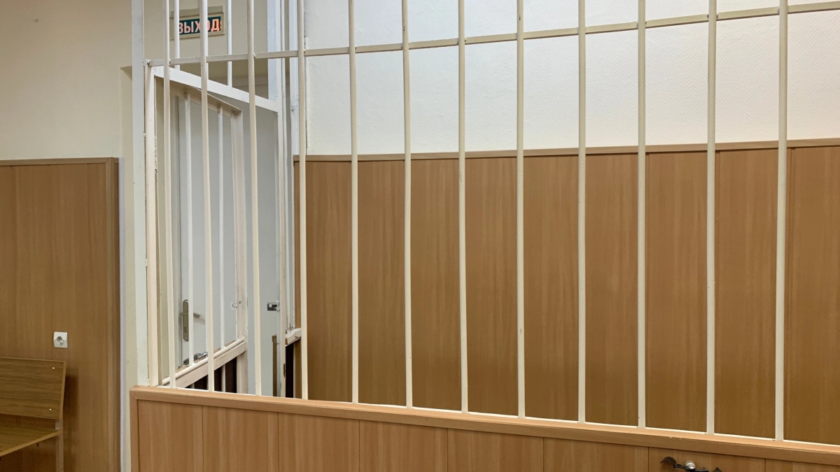 В Кемеровской области нетрезвые мужчины исполосовали колёса “Хендай”, а мотив забыли