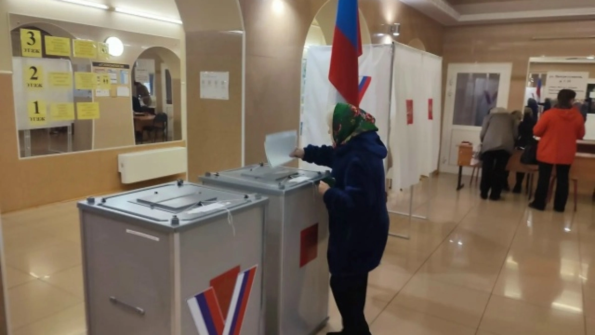 В Киселевске возле участка №429 для голосования открылась праздничная ярмарка