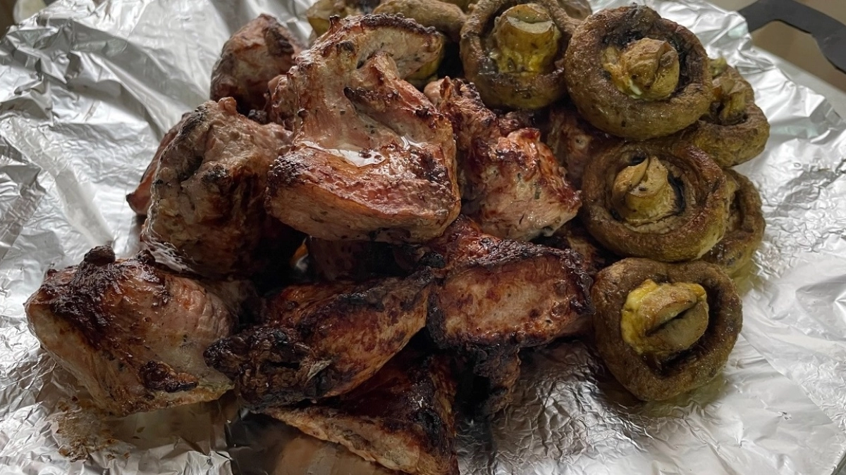Сочное мясо без маринада и заморочек. Готовлю таким методом — и даже резиновая говядина тает во рту