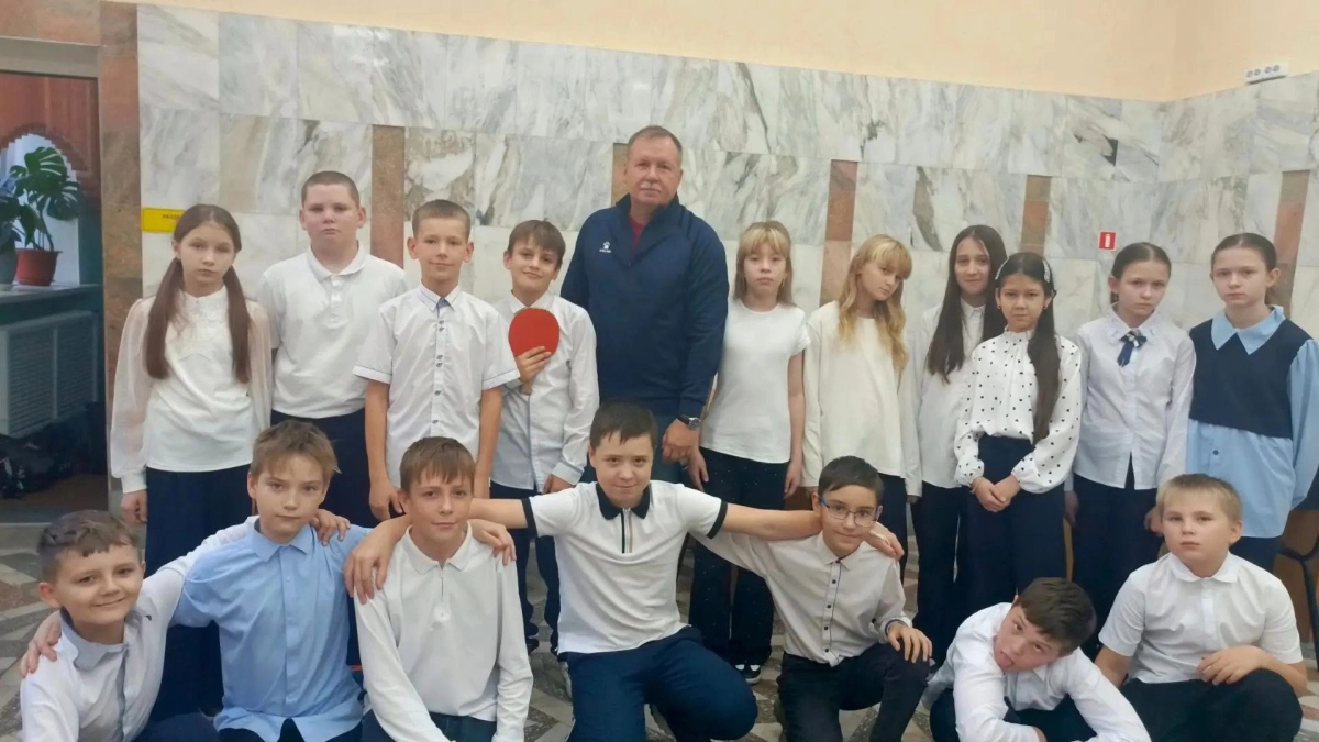 В Киселевске пятиклассники впервые сели за шахматные доски