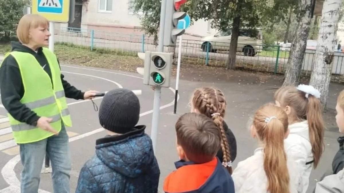 В Киселевске более 300 ребят повторили правила дорожного движения перед каникулами