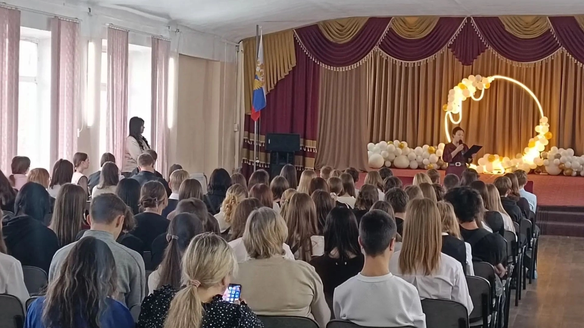 Киселёвские школьники познакомились с профессиями на Едином дне открытых дверей в трёх техникумах
