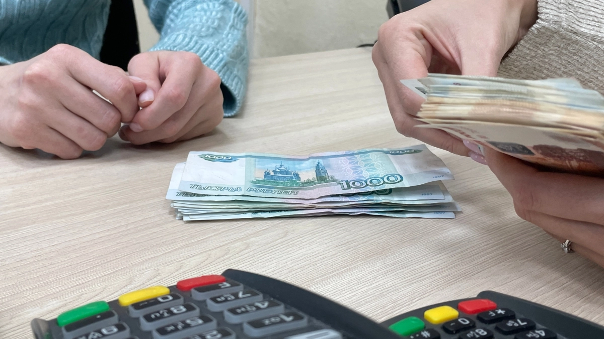 В Кемеровской области задержали двух муниципальных служащих по делу о мошенничестве на 600 тысяч рублей