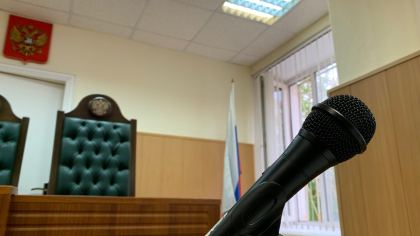 В Киселевске суд рассмотрит дело о хищении денег с банковской карты пенсионерки