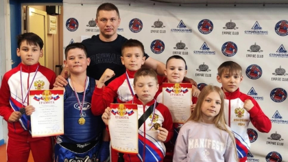 Юные бойцы Киселёвска взяли полсотни наград на Открытом первенстве по муайтай