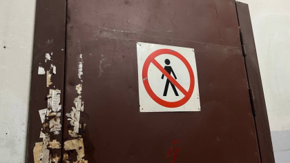 В Кемеровской области мужчина перепутал дверь и теперь ответит перед законом